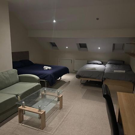 Seafords Guest House Stoke-on-Trent Esterno foto