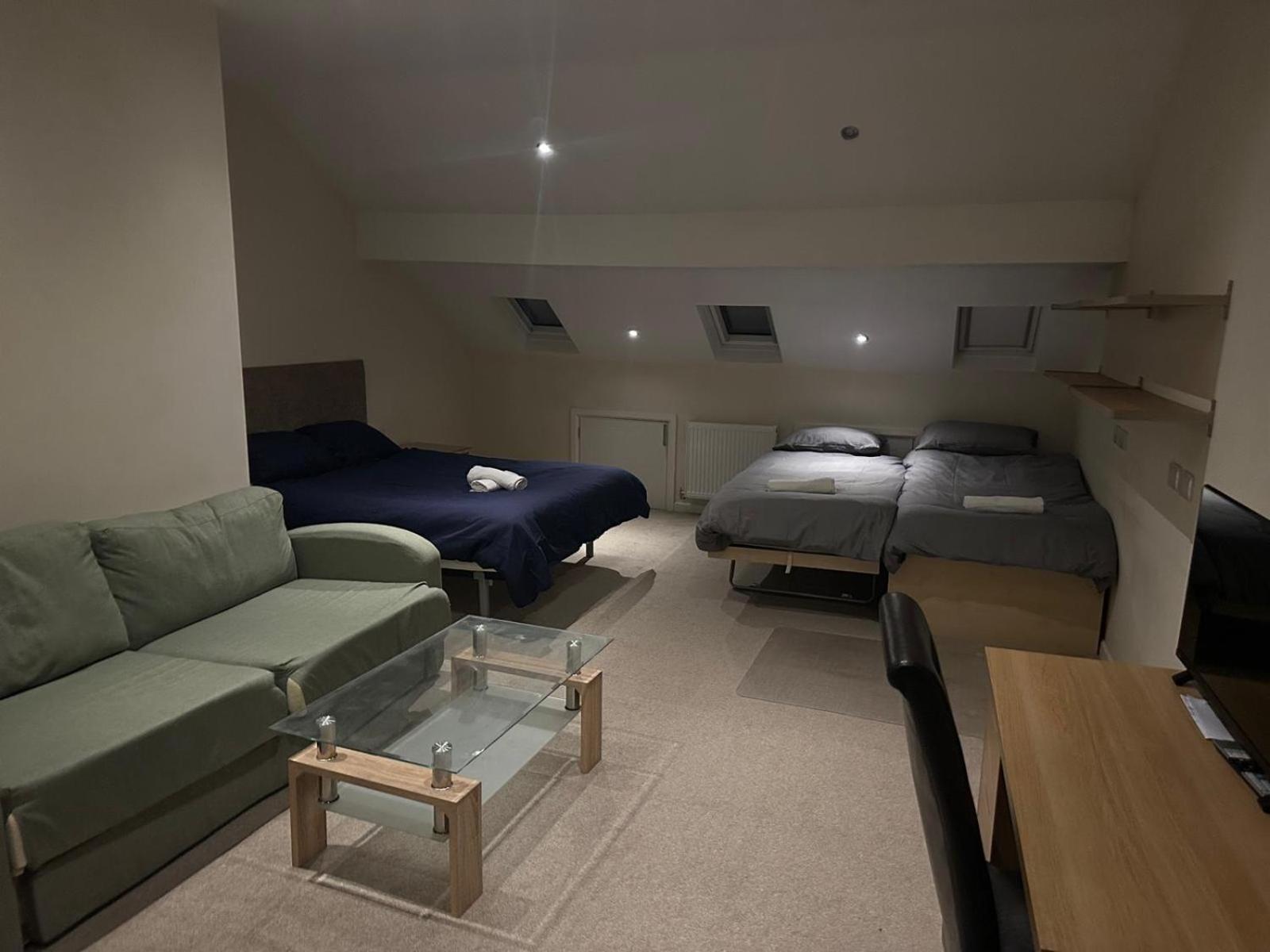 Seafords Guest House Stoke-on-Trent Esterno foto